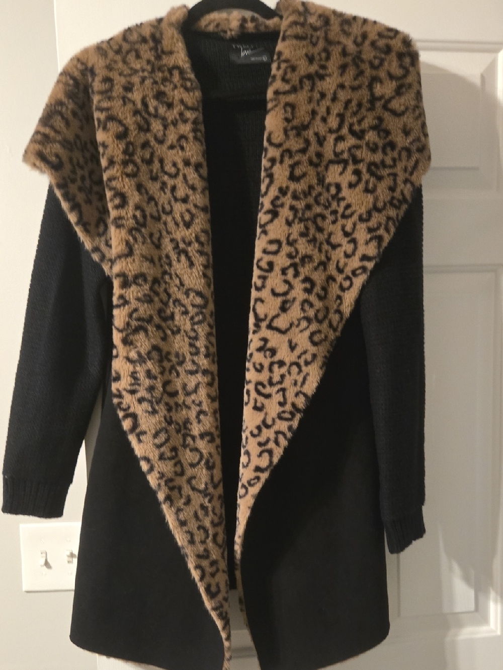 Faux-Sherpa Leopard Trim Open-Front Women's Sweater Cardigan - Black/Tan